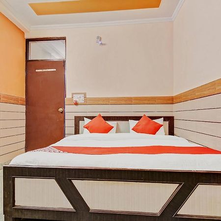 Oyo Park View Guest House Near Edm Mall New Delhi Eksteriør bilde