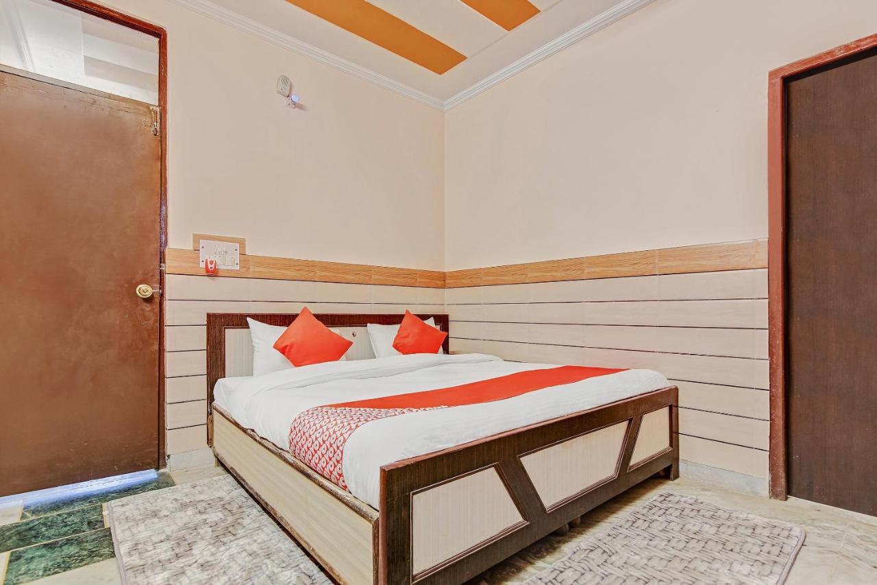 Oyo Park View Guest House Near Edm Mall New Delhi Eksteriør bilde