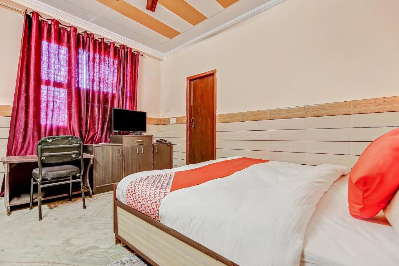 Oyo Park View Guest House Near Edm Mall New Delhi Eksteriør bilde