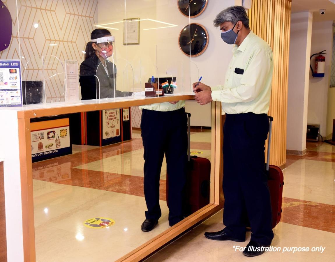 Oyo Park View Guest House Near Edm Mall New Delhi Eksteriør bilde